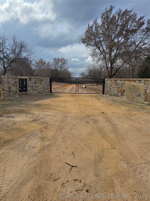 11523 Lovers, Kingston, OK, 73439 | Card Image