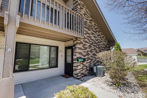 W176N9728 Riversbend Circle, Germantown, WI, 53022 | Card Image