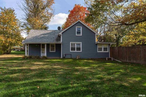 711 E 19th Ave, Coal Valley, IL, 61240-9478 | Card Image