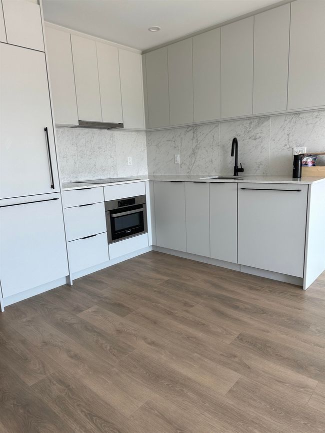 1701 - 13685 102 Ave, Condo with 1 bedrooms, 1 bathrooms and 1 parking in Surrey BC | Image 14