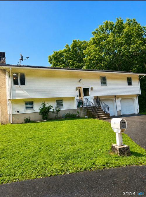 85 Mason Ave, Waterbury, CT, 06708-2917 | Card Image