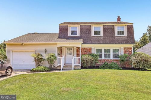 12 Kevin Way, MARLTON, NJ, 08053-2537 | Card Image