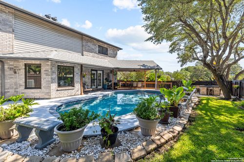 9502 Campton Farms, San Antonio, TX, 78250-1713 | Card Image