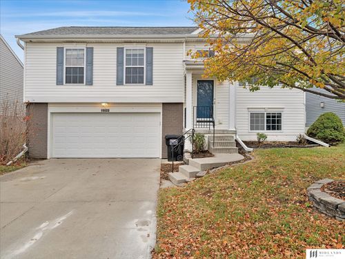 19608 Laci St, Omaha, NE, 68135-4259 | Card Image
