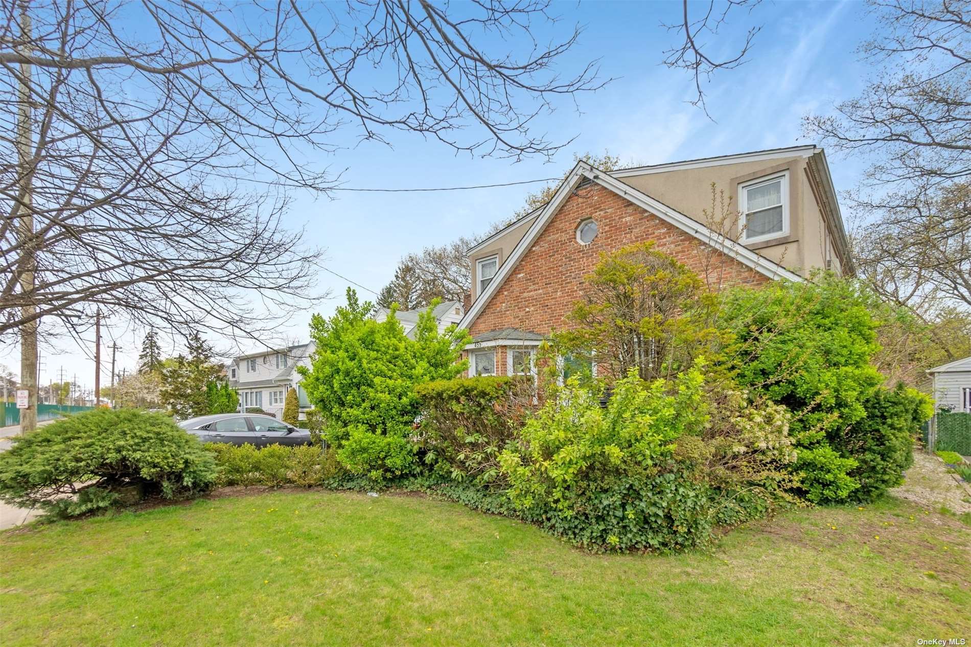 Hempstead Gardens Dr, West Hempstead, NY 11552