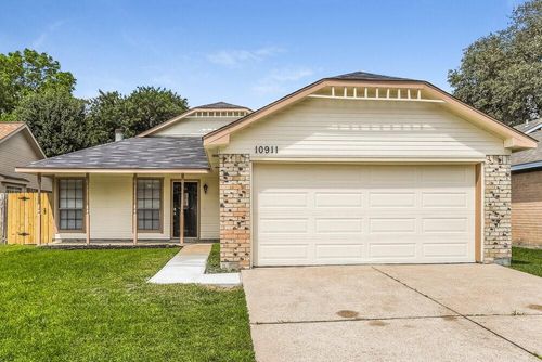 10911 Kirkbud Dr, Houston, TX, 77089-3105 | Card Image