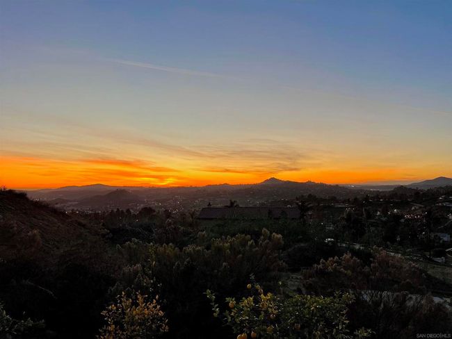 2269 Tina St, House other with 4 bedrooms, 5 bathrooms and 10 parking in El Cajon CA | Image 37