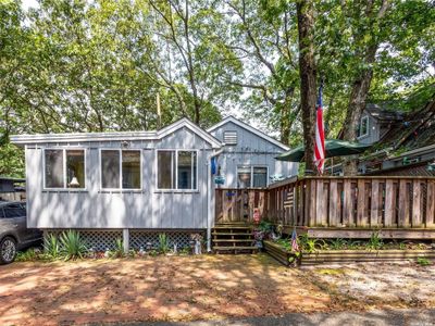 26 Whalers Path, House other with 2 bedrooms, 1 bathrooms and null parking in Baiting Hollow NY | Image 1