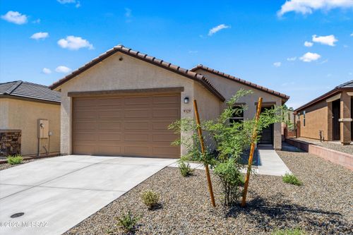 9329 N Peridot Vista Ave, Tucson, AZ, 85742-0050 | Card Image
