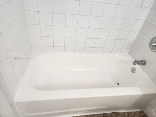 apt-c202-15201 Ne 6th Ave, Miami, FL, 33162-5148 | Card Image