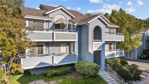 324-26964 Flo Ln, Canyon Country, CA, 91351-5257 | Card Image