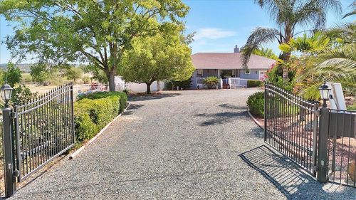 5557 Everglade Trl, Browns Valley, CA, 95918-0105 | Card Image