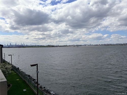 520e-520 115th Street, New York, NY, 11356 | Card Image