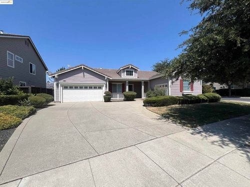 613 Kenwood Dr, Brentwood, CA, 94513-5497 | Card Image