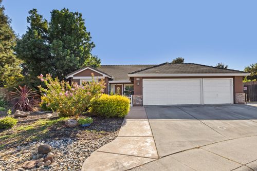 908 Courtenay Ct, Galt, CA, 95632-3507 | Card Image