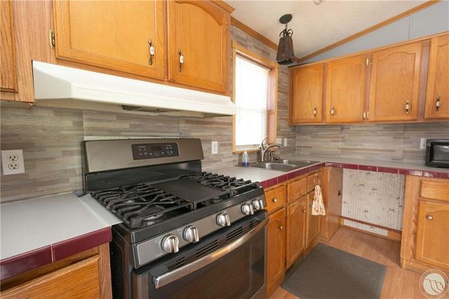 21 S Davidson Ave, Home with 3 bedrooms, 2 bathrooms and null parking in Absarokee MT | Image 13