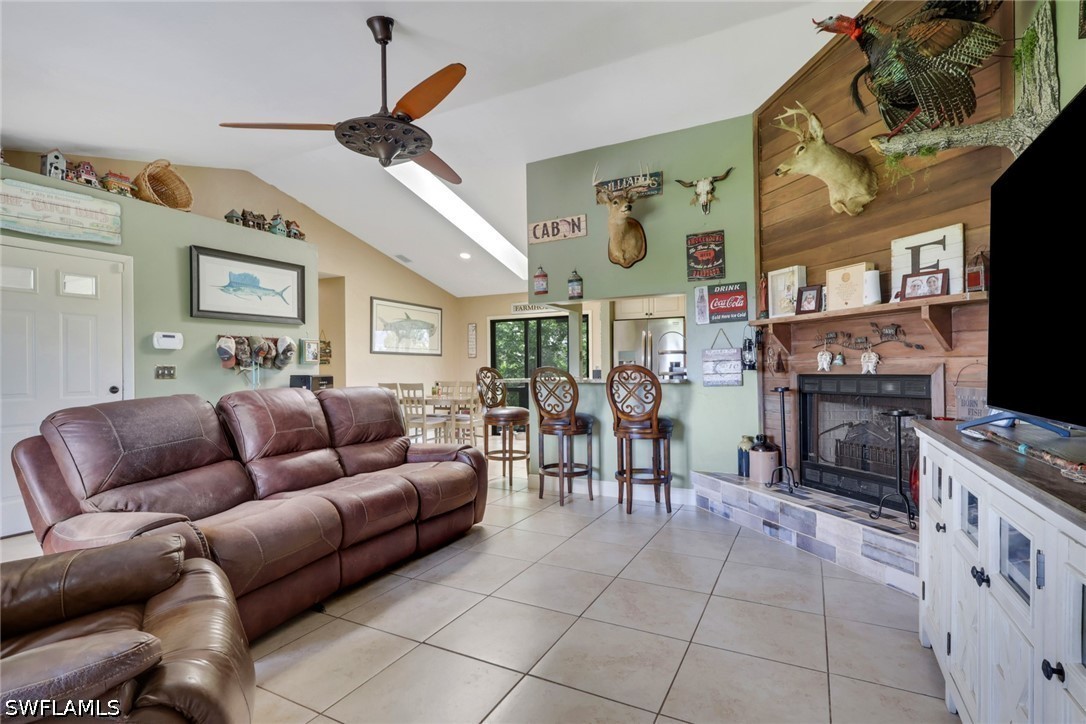 Residential in Naples 3