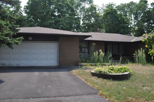 14 Parkview Hts, Trenton, ON, K8V5L7 | Card Image