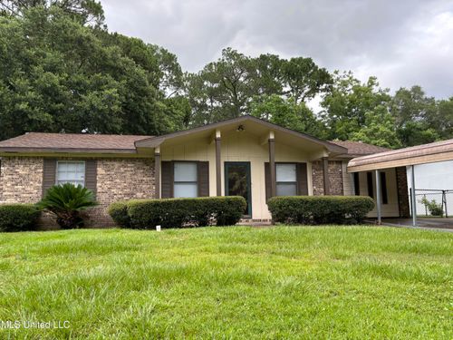 2638 Ridgeway Dr, Gautier, MS, 39553-6534 | Card Image
