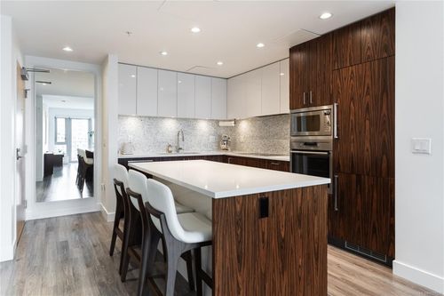 801-838 Broughton St, Victoria, BC, V8W1E4 | Card Image