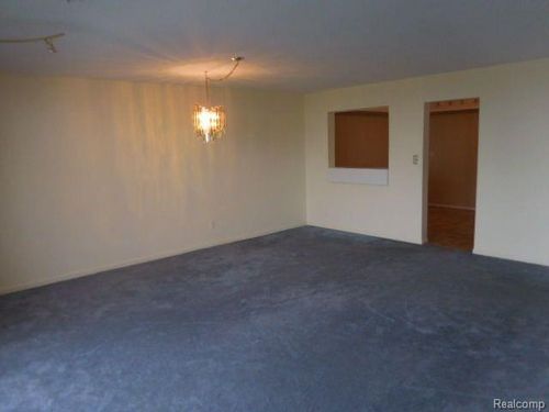 apt-9f-15801 Providence Dr, Southfield, MI, 48075-3138 | Card Image