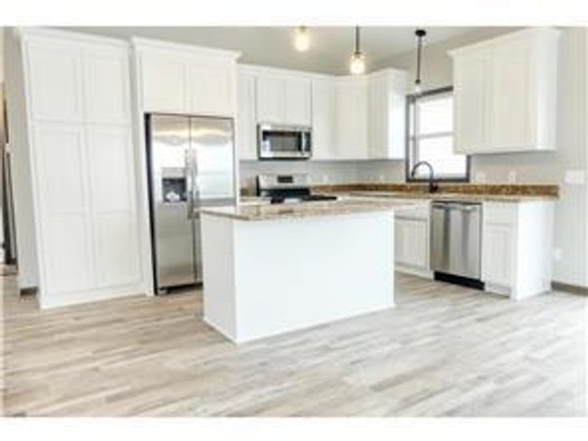 Penelope Model with all White Kitchen | Image 8