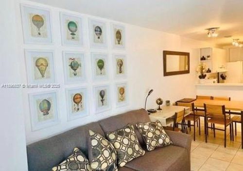 apt-8-821 Sw 2nd St, Miami, FL, 33130-1258 | Card Image