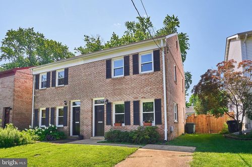 327 Laverne Ave, ALEXANDRIA, VA, 22305-2721 | Card Image