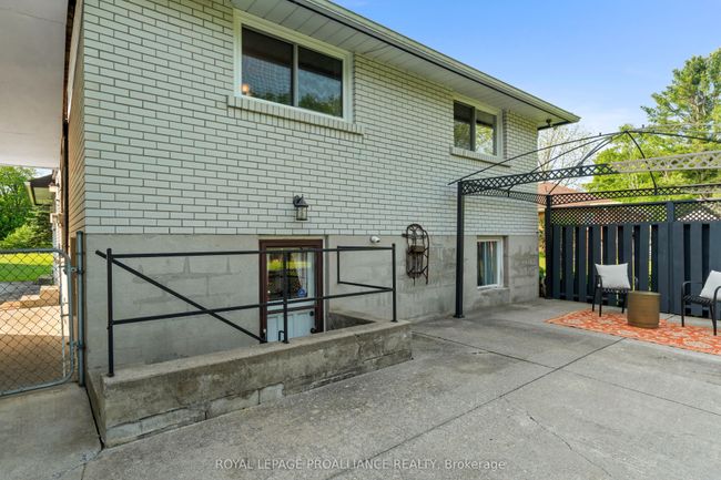 109 Old Madoc Rd, House other with 3 bedrooms, 1 bathrooms and 10 parking in Foxboro ON | Image 31