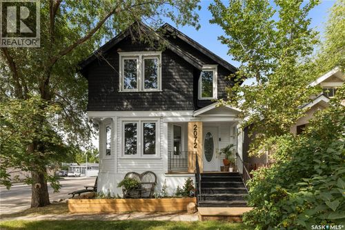 2072 Princess St, Regina, SK, S4T3Z4 | Card Image