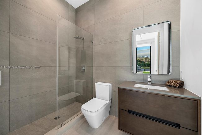 6830 Sw 104 Th St, House other with 7 bedrooms, 8 bathrooms and null parking in Pinecrest FL | Image 22
