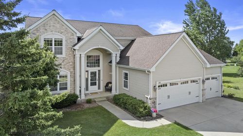 648 Riverwood Lane, West Bend, WI, 53095 | Card Image