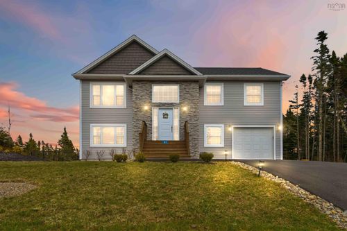 61 Hargrove Lane, Whites Lake, NS, B3T0H8 | Card Image