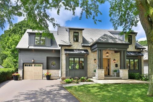 211 Ascot Pl, Burlington, ON, L7T1Y3 | Card Image
