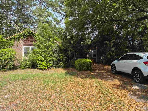 7855 Bay Meadows Dr, Pensacola, FL, 32507-1587 | Card Image