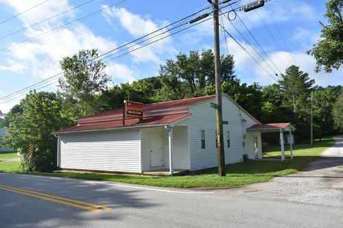 742 Lancaster Hwy, Lancaster, TN, 38569-6255 | Card Image