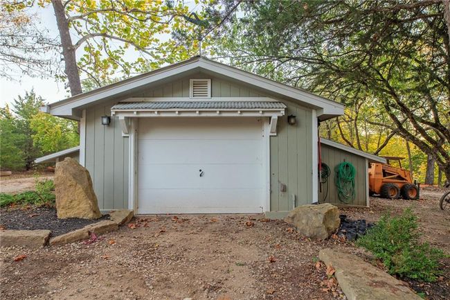 888 N 1928 Th Rd, House other with 3 bedrooms, 3 bathrooms and null parking in Lecompton KS | Image 51