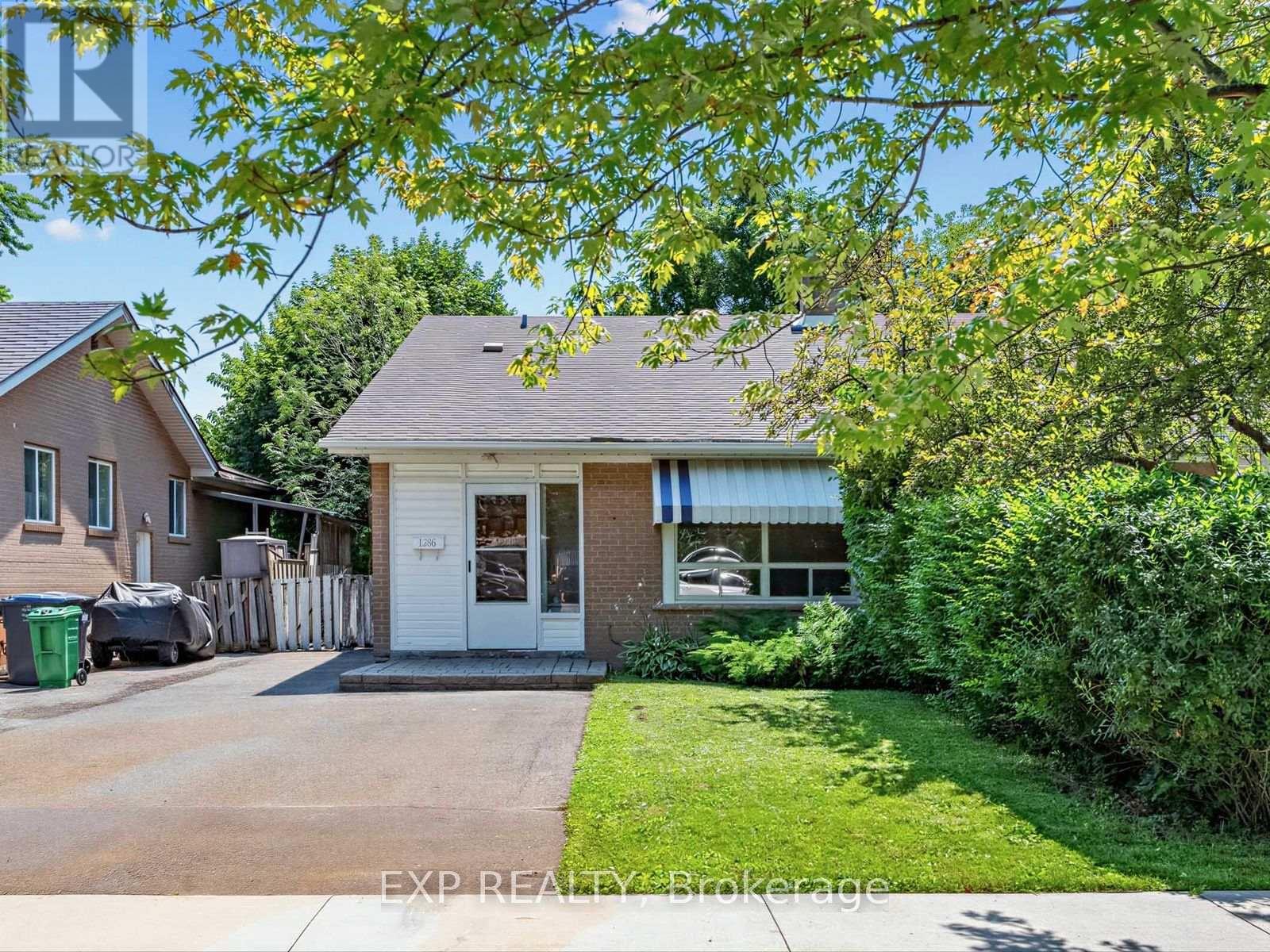 Residential in Mississauga (Clarkson) 3