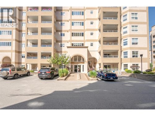 306-2285 Atkinson Street, Penticton, BC, V2A8R7 | Card Image