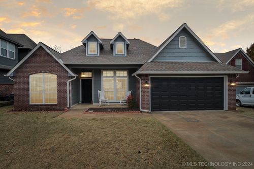 11406 S Nandina Avenue, Jenks, OK, 74037 | Card Image