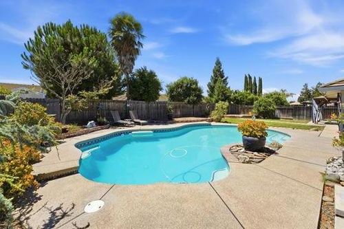 754 Corvey Cir, Galt, CA, 95632-3306 | Card Image