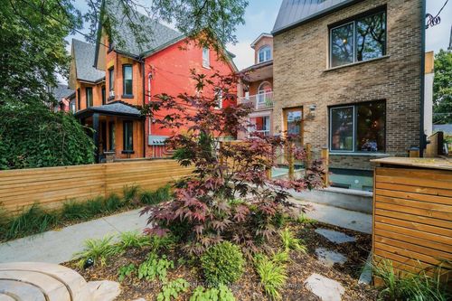 41 Northcote Ave, Toronto, ON, M6J3K2 | Card Image