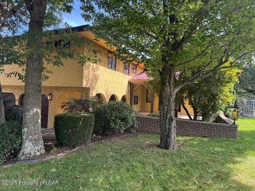 991 Seybert St, Hazleton, PA, 18201-2560 | Card Image