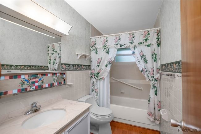 19343 Se 91 St Ln, House other with 3 bedrooms, 2 bathrooms and 1 parking in Ocklawaha FL | Image 18