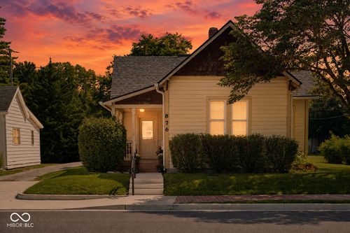 876 S 10th St, Noblesville, IN, 46060-3503 | Card Image