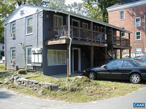 211 Chancellor St, CHARLOTTESVILLE, VA, 22903-2624 | Card Image