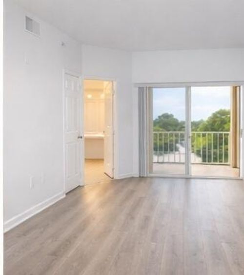 523-2100 Greenview Shores Blvd, Wellington, FL, 33414-2737 | Card Image