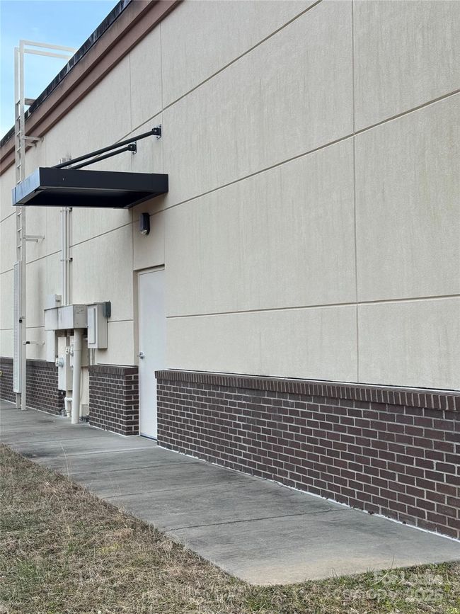 1 - 140 W Mills St, Home with 0 bedrooms, 0 bathrooms and null parking in Columbus NC | Image 9