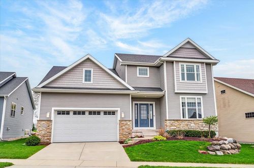 10129 Meandering Way, Madison, WI, 53593 | Card Image