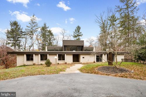 390 S Bryn Mawr Ave, BRYN MAWR, PA, 19010-2129 | Card Image